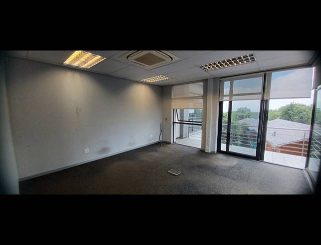 335M² OFFICE TO LET IN SANDHURST